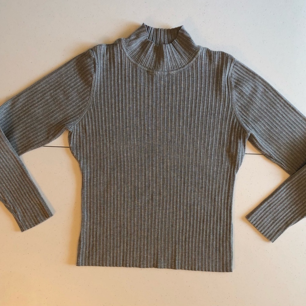 Marled Gray Ribbed Knit Long Sleeve Turtleneck Sweater Size M
